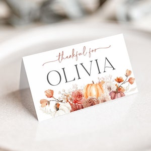 Thanksgiving Place Card TEMPLATE, Friendsgiving Table Card Printable, Fall Autumn Floral Pumpkins, Canva Template, T3