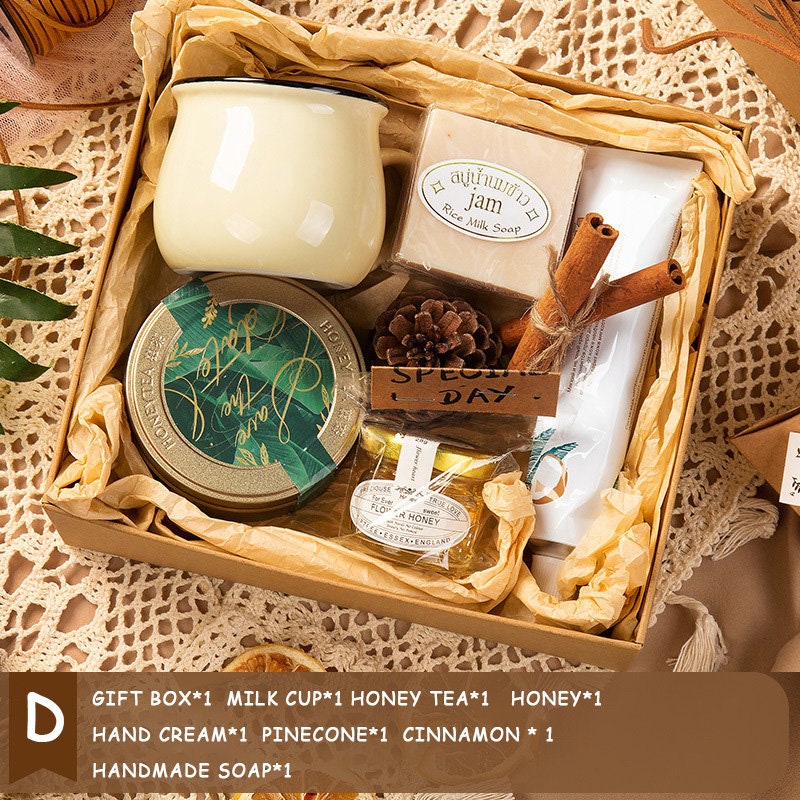 Retro Style Gift Box Bridesmaid Gift Box Towel Bath Set Etsy UK