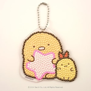 Diamantmålningsset, Sumikko Gurashi nyckelringsberlock (namnbricka, pärldesign)
