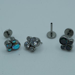 CZ Bezel Cluster Push In Flat Back Labret Stud Earring Implant Grade Titanium Threadless Top 14G 16G 18G 20G 5mm 6mm 7mm 8mm 9mm 10mm 12mm