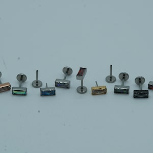 Rectángulo Diamante CZ Push In Flat Back Labret Stud Pendiente Implante Grado Titanio Sin Rosca Push In 16G 18G 20G 5mm 6mm 7mm 8mm 9mm 10mm