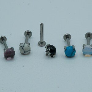 Precious Stone Flat Back Labret Stud Earring Prong Set Top Internally Threaded Labret Monroe Cartilage Piercing 16G 5mm 6mm 7mm 8mm 9mm 10mm