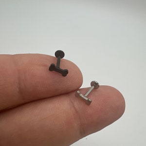 Tiny Dog Bone Top Flat Back Labret Stud Earring Piercing Minimalist Ear Cartilage Helix Tragus Conch Stud 16G 8mm