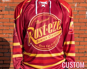 Rust-eze 'Cars' Disney-film Lightning McQueen Radiator Springs hockeyjersey *AANGEPASTE*