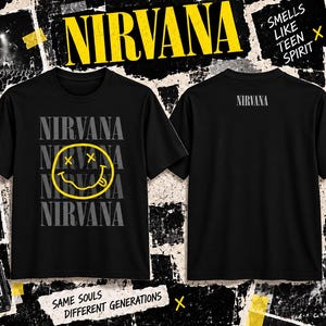 Puede incluir: Una camiseta negra de manga corta con un gráfico de cara sonriente amarilla con ojos en forma de X y la lengua fuera, sobre un texto de Nirvana repetido en gris. La parte posterior de la camiseta muestra la palabra Nirvana en letras grises.