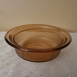Corning Amber Vision Brown Glass 24oz 750 ml Ribbed Casserole Dish USA V 30 B