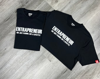 Black “Classic” tee