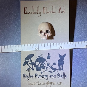 Tiny Skull pin