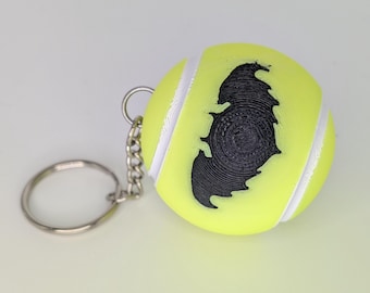 Pete Wentz-sleutelhanger geïnspireerd op tennisvleermuisvleugel