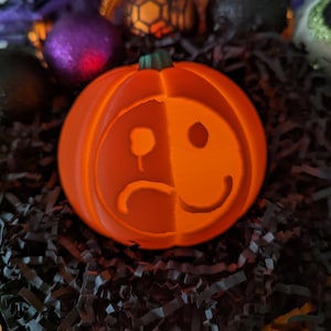 Fall Out Boy Light Up Smile Frown Mini Jack-o&#39;-lantern 3D Print