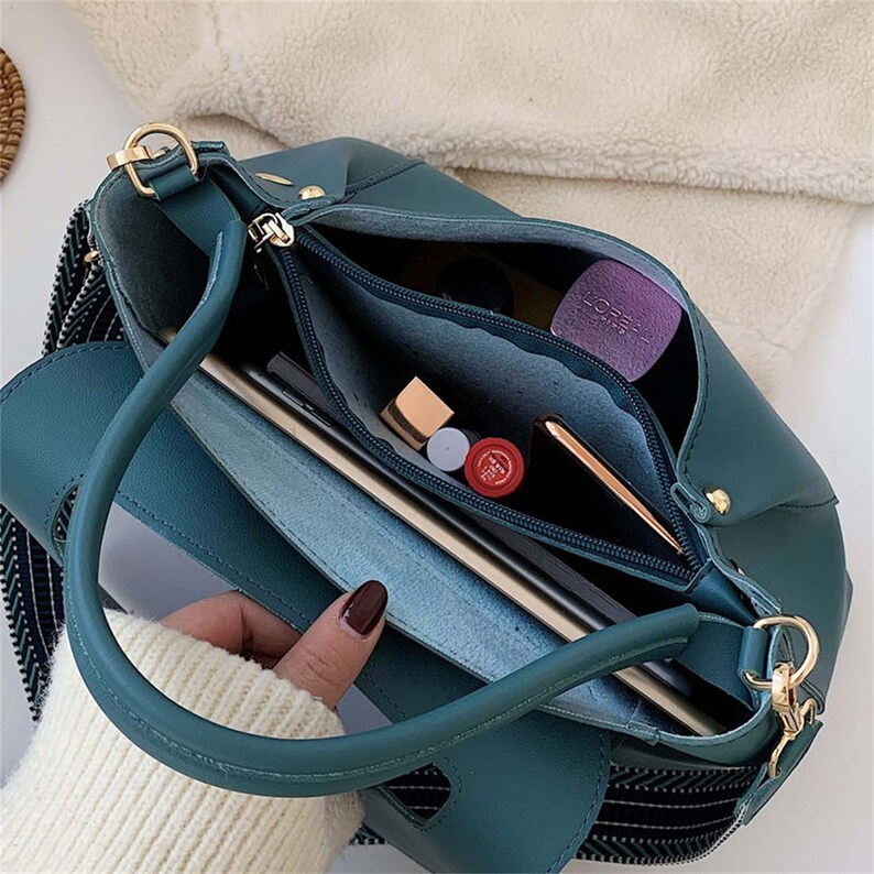 Korea Vegan Leather Vintage Shoulder Bag,large Capacity Crossbody Bag