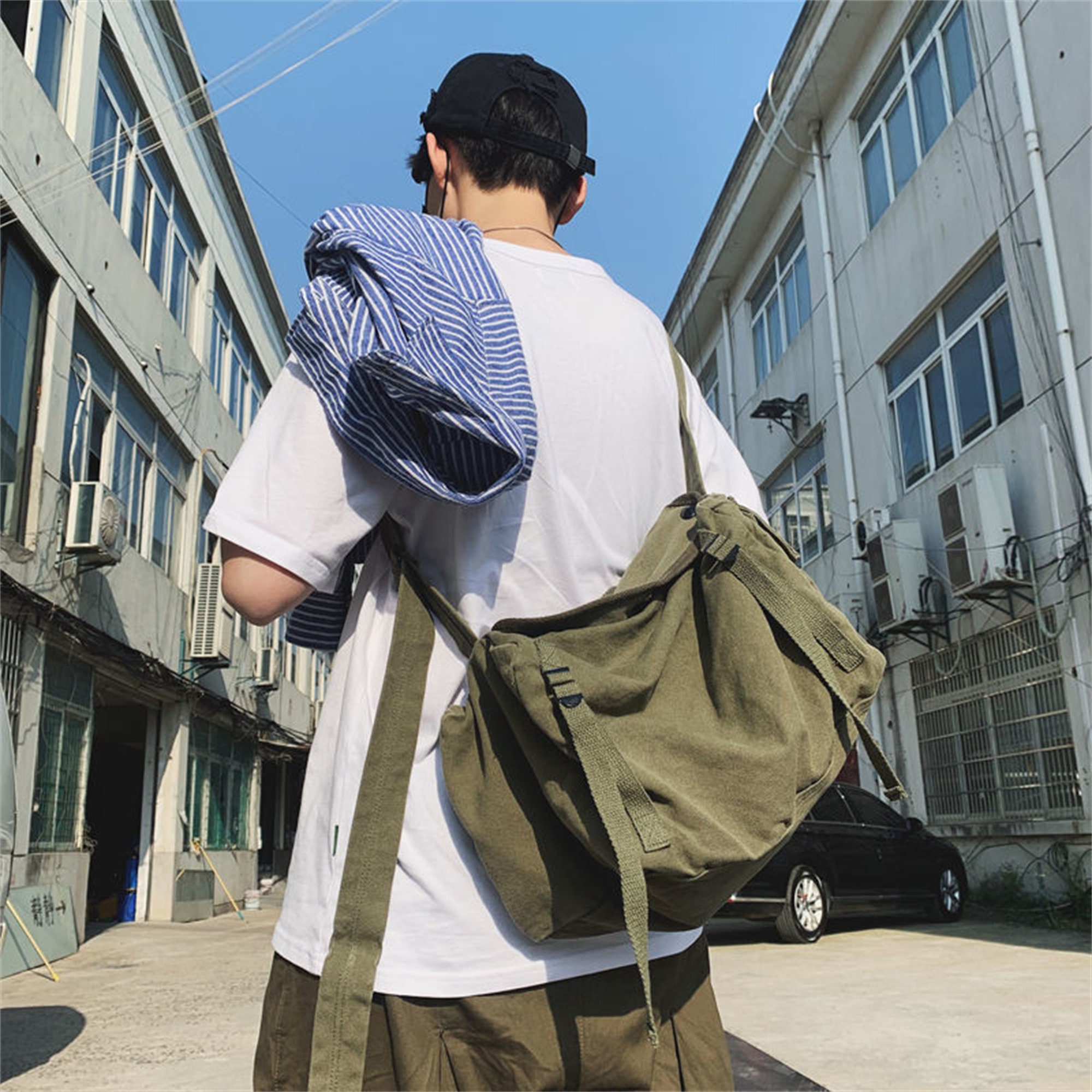 Canvas Messenger Bag, Streets of Seoul