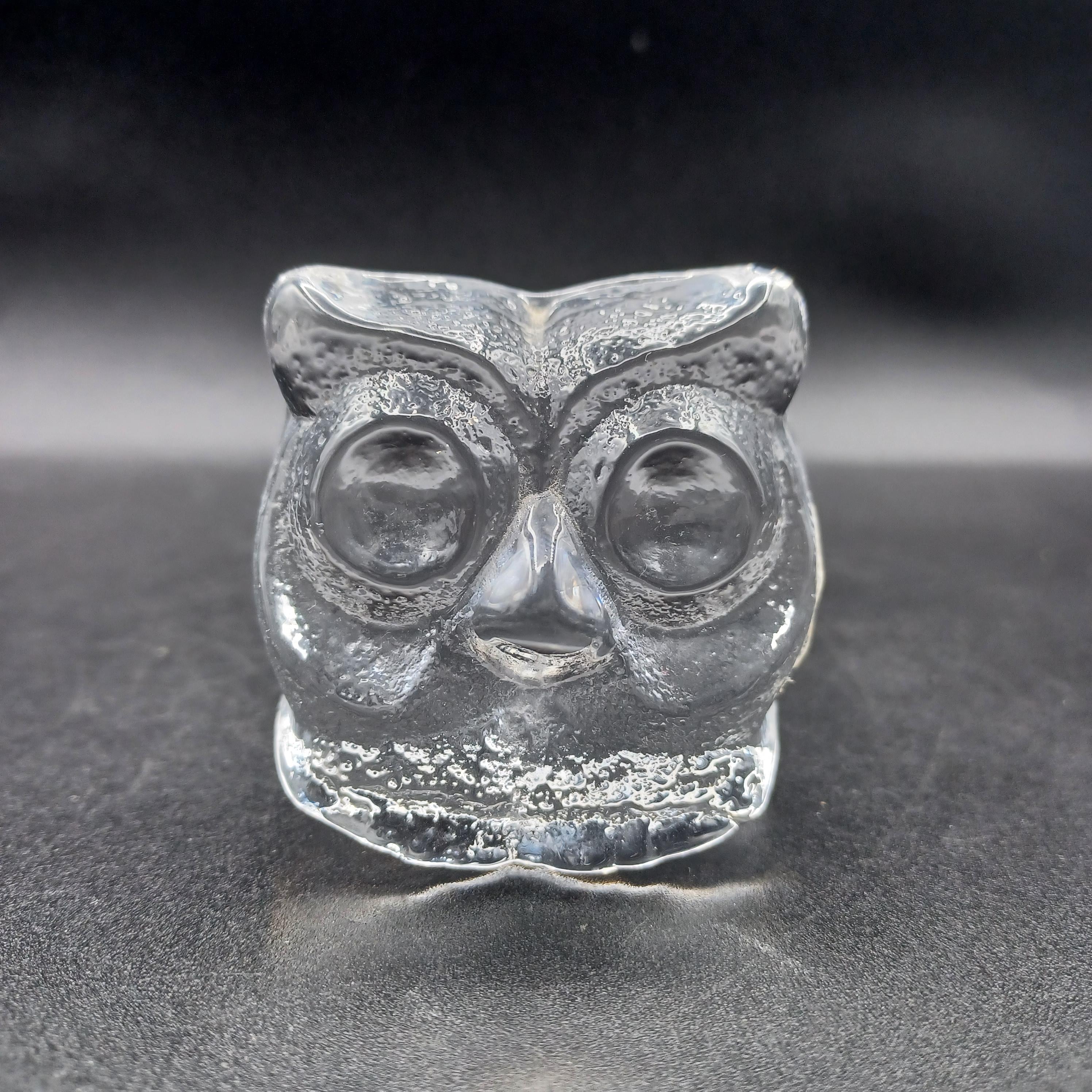 Skruf Sweden Crystal Owl Figurine, #434, Designed by Lars Hellsten