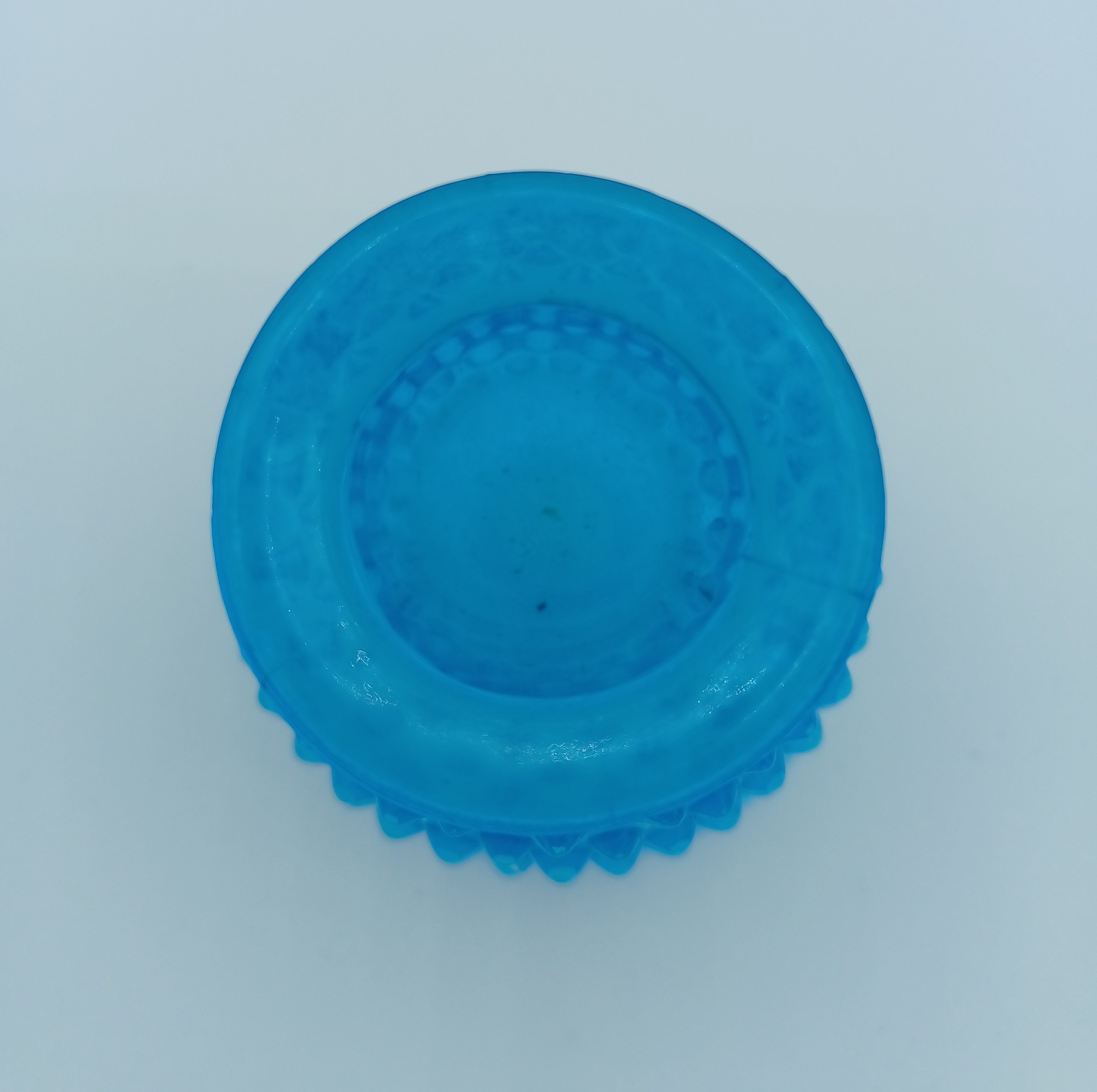 フェントン ホブネイル オパールセント ブルー バッド ベース