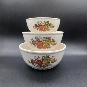McCoy ""Spice Delight"" Set/3 Nesting Bowls."