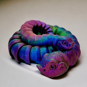Life-like Hognose Snake 3D Printed Articulated Fidget Toy, Unique Present, Rainbow Colors Available Decor Gift Lover