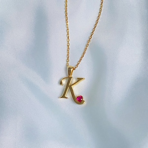 Collier personnalisé avec pierres de naissance initiales Cadeau Saint Valentin pour elle Collier lettre en argent sterling avec pierres précieuses pour demoiselles d'honneur