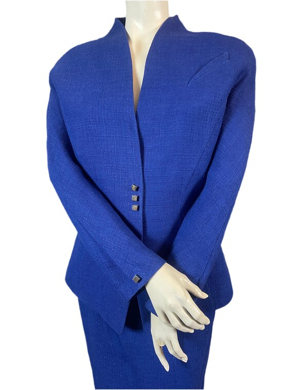 ティエリーミュグレー 青のスーツ ティエリー・ミュグレーの