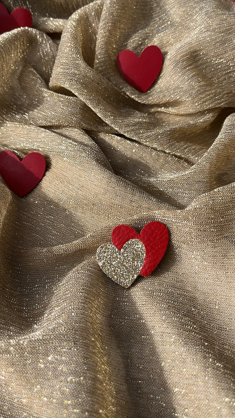 Broche Double Coeur en cuir Pailleté image 10