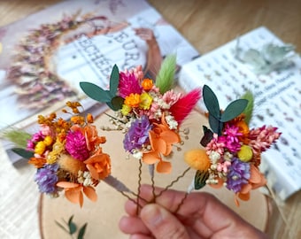 Épingle fleurie Violeta coloré pour mariage, baptême, événements
