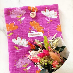 Scatola regalo floreale con rose – Custodia per libri, mini bouquet di fiori secchi e semi piantabili – Idea regalo ecologica