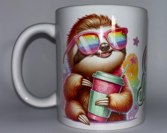 Süßes Faultier mit Spruch als Motivtasse zum verschenken oder sich auch einmal selbst beschenken.