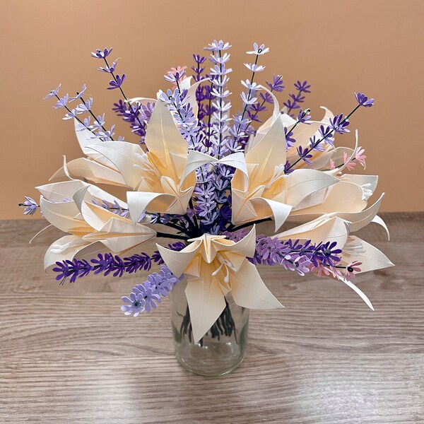 Bouquet de lavande en papier  et fleurs de lis en origami ,Lavande pour la décoration de la fête