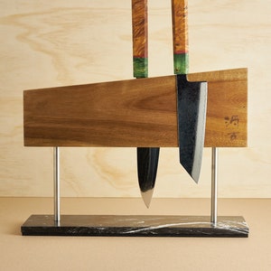 magnetic knife block holder display japanese knife chef home cook kitchen storage made of solid accacia wood strong ferrite magnet, self standing with stone base