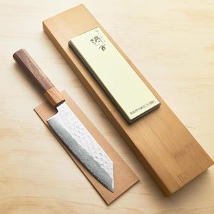 Damascus 6.3" BUNKA Chef Knife Gift Set with Sharpening Kit Brown