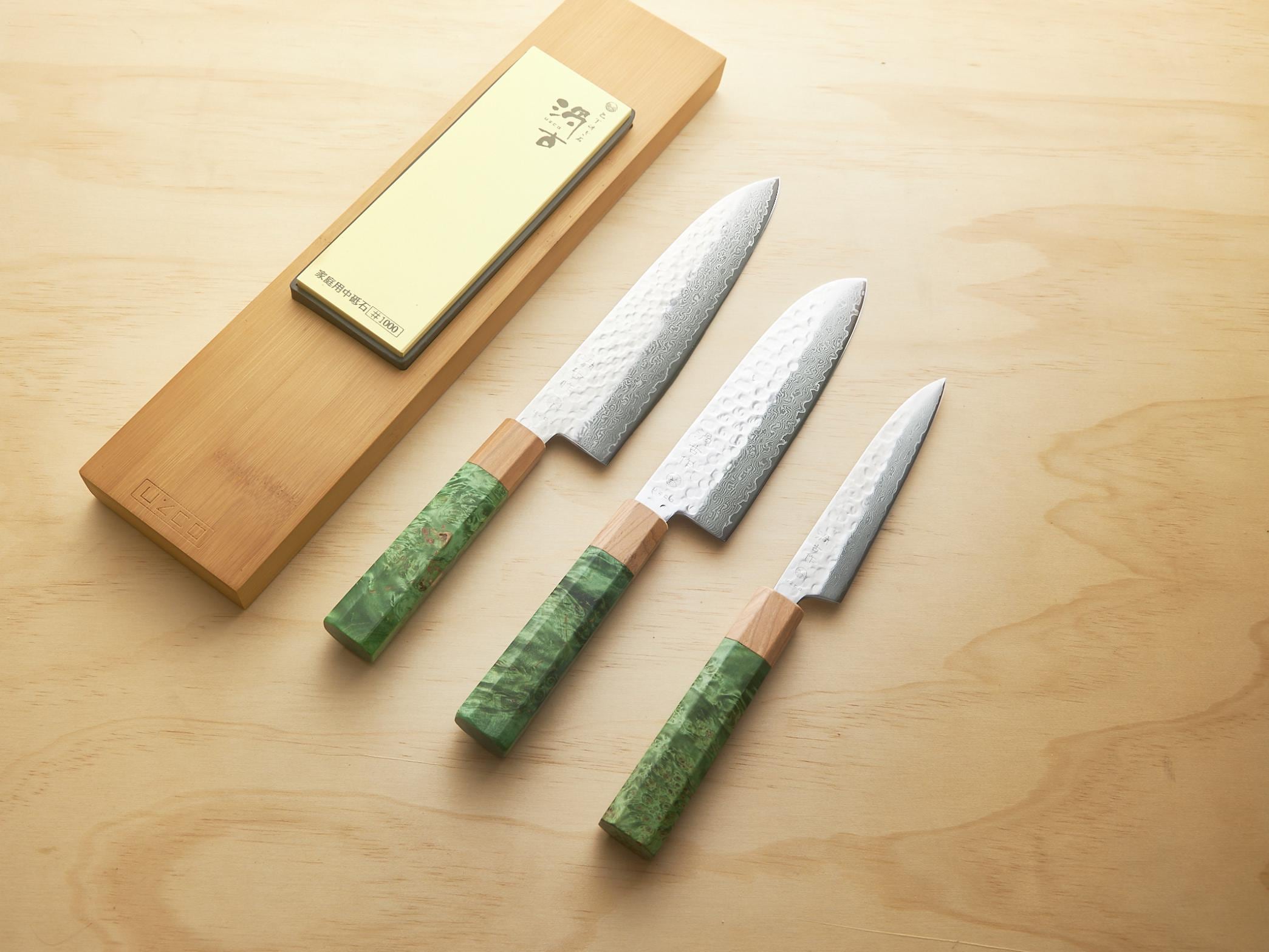 Damascus Japanese Style Chef Knife Bundle 20cm Gyuto, 17cm Santoku