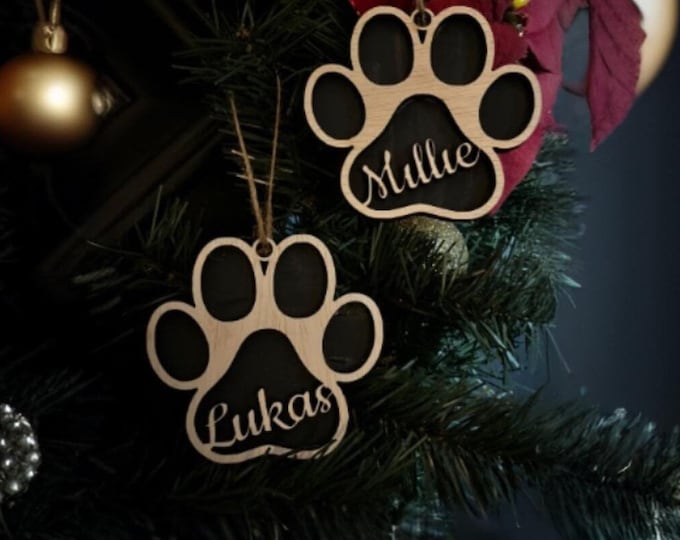 Personalized Wooden Dog/Cat Paw Christmas Ornament with Name Inscription