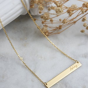 Collana con nome a barra minimalista personalizzata in oro massiccio 14k Collana con nome con scrittura a mano Regalo per lei Regalo di compleanno Regalo di Natale immagine 3