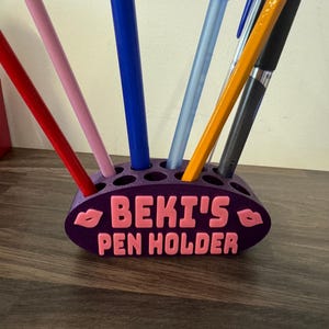 3D dual-colour pen pot. Customisable desk organiser. 3D pencil holder. Modern office decor. Personalised pen holder, unique pen holder
