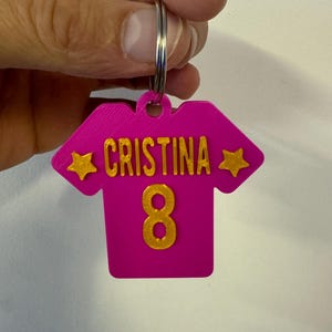 Porte-clés football avec prénom. Porte-clés football personnalisé. Cadeau de football personnalisé. Un cadeau de sport pour lui, nommé cartable, porte-clés