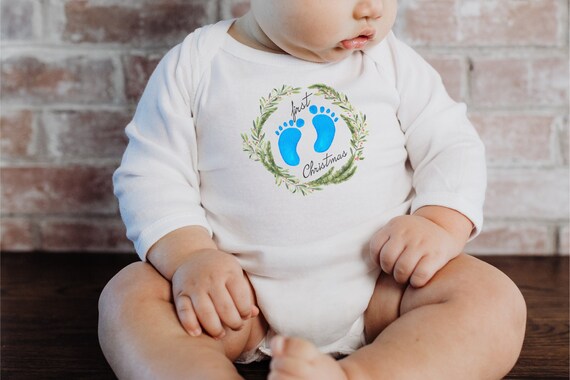 Personalized First Christmas footprint 2022 Infant Long Sleeve Bodysuit