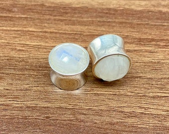 Pair of Rainbow Moonstone Faceted cut, 925 Shiny Sterling silver Plugs, Higher Quality Finished handmade.SIZE:- 12g (2MM ) to 30MM Customize