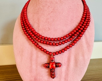 Wedding rosary cross necklace, pearl necklace, Elizabeth necklace, cross necklace, iridescent Frankenstein gothic necklace