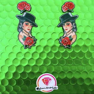 Pendientes Lola flores earrings resin earrings funny earrings Pendientes tattoo earrings custom earrings Pendientes flores flower earring
