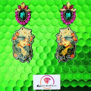 Earrings Neo traditional tattoo earrings Reversible earrings wolf earrings that do not weigh earrings woman tattoo