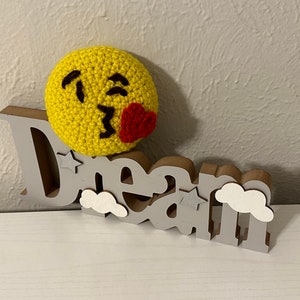 Kisses Emoji Crochet Pattern