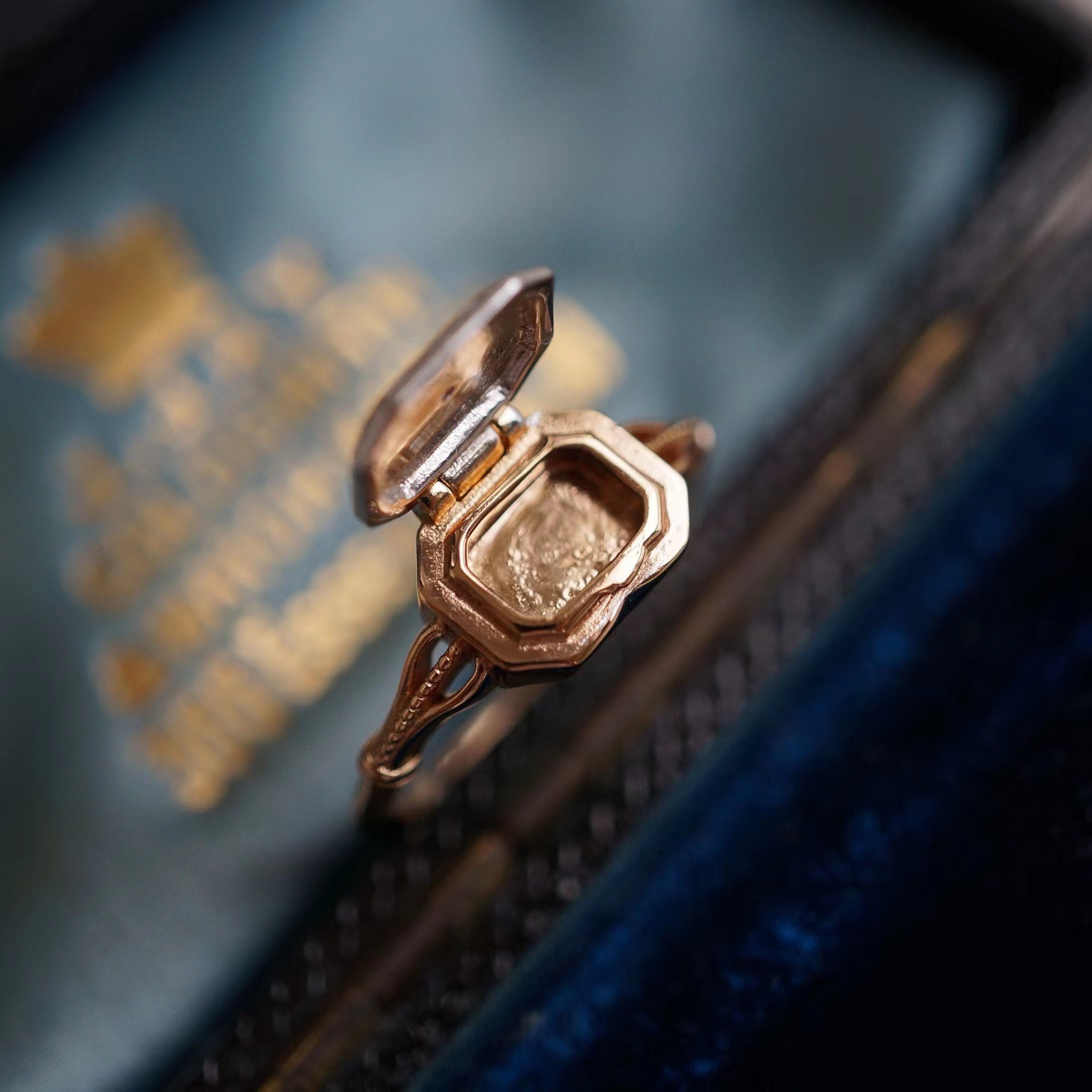 Vintage Locket Ring 2 Ring Set Poison Ring Labradorite Etsy Canada