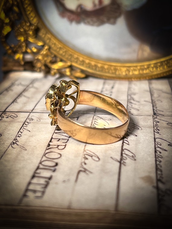 Antique Garnet Starburst Ring in 9ct Gold Victori… - image 4