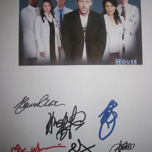 House MD Signed TV Pilot Script Screenplay X6 Autographs Hugh Laurie Omar Epps Jesse Spencer Lisa Edelstein Jennifer Morrison Sean Leonard