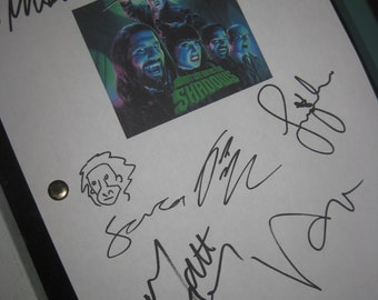 What We Do in the Shadows Signed TV Script Screenplay X7 Autograph Kayvan Novak Jemaine Clement Matt Berry Harvey Guillén Proksch reprint