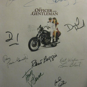An Officer and a Gentleman Signed Film Movie Screenplay Script X11 Autograph Richard Gere Debra Winger Robert Loggia David Caruso Tony Plana