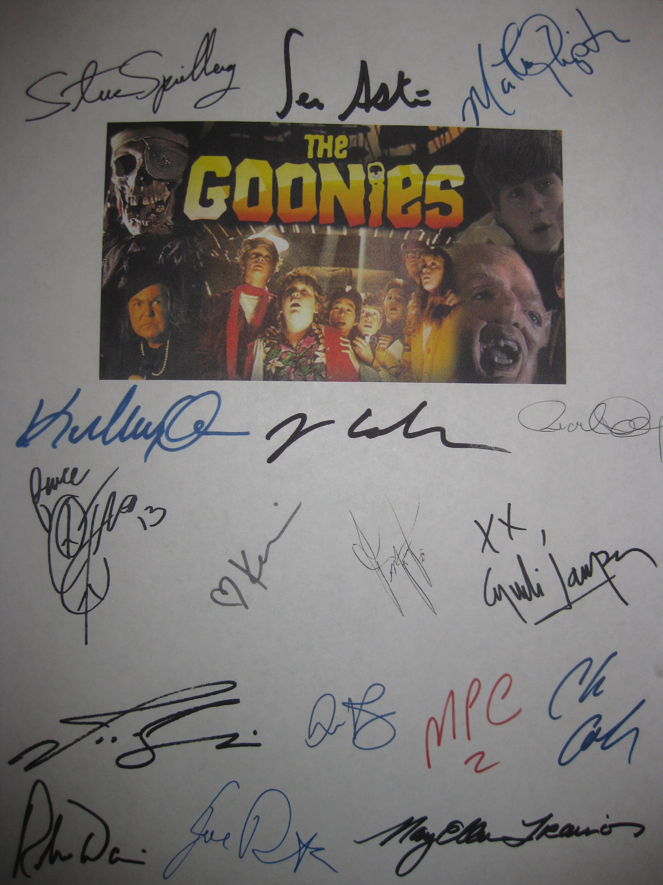 The Goonies Signed Film Script Screenplay X17 Autograph Steven
