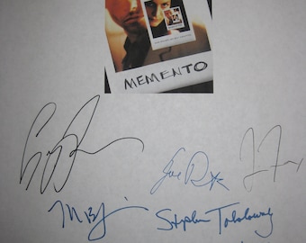 Memento Signed Film Movie Screenplay Script X11 Autograph Guy Pearce Carrie Anne Moss Thomas Lennon Christopher Nolan Mark Boone Junior