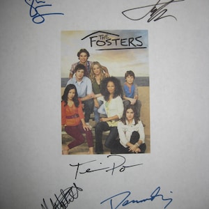 The Fosters Signed Script Screenplay X5 Autgraphs Teri Polo Sherri Saum Jake T Austin Maia Mitchell Danny Nucci signatures kid tv reprint rp