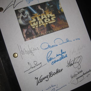 Guion de la película Star Wars: El Imperio Contraataca firmado (12 copias) por Harrison Ford, Carrie Fisher, Billy Dee Williams y George Lucas