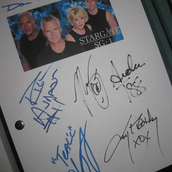 Stargate SG-1 Window of Opportunity Signed TV Script Screenplay X6 Autographs Richard Dean Anderson Michael Shanks Amanda Tapping Judge 2000